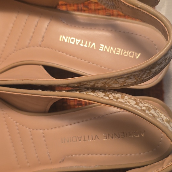 ADRIENNE VITTADINI BRAND WOMEN'S CREAM/TAN COLOR LOW HEEL DRESSY SHOE SIZE 6.5 - Picture 7 of 16